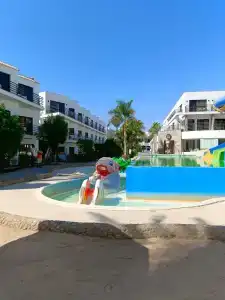 La Rosa Waves Beach - Couple & Families Only - 74