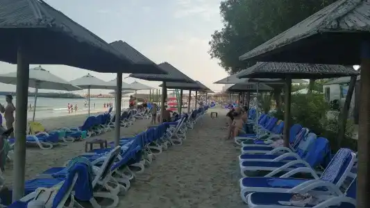 Ramada & Suites by Wyndham Ajman - 68