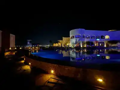 Reef Oasis Blue Bay Resort & Spa - 2