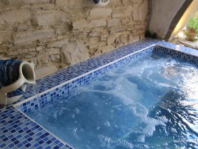 Stratos ArtDeco House - 65