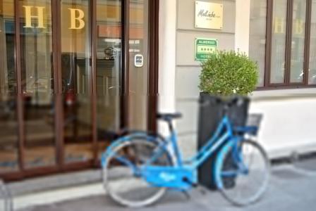 Mokinbas Baviera - 78