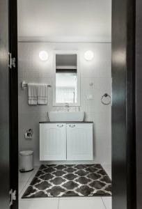 Delight Deluxe & Spa - 51