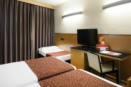 Catalonia Atenas - 66