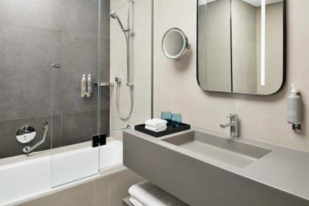 Courtyard by Marriott World Trade Centre, Dubai - 64