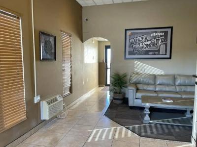 Super 8 by Wyndham Bismarck - 39