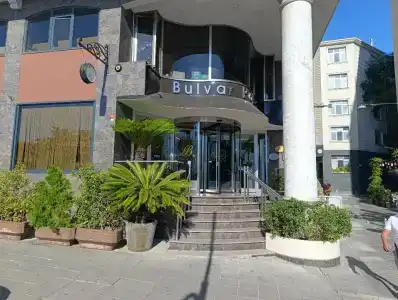 Bulvar Palas - 25