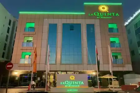 La Quinta by Wyndham Dubai Jumeirah - 11