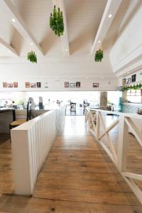 Toboso Chaparil - 27