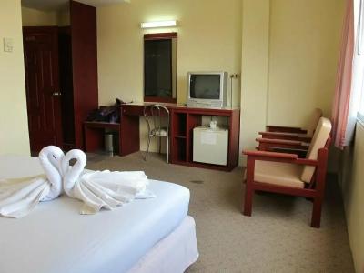 Chumphon Palace - 12