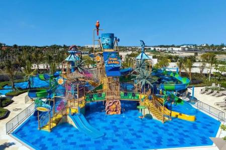 Adults Only Club at Lopesan Costa Bávaro Resort - 2