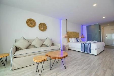 Blue Harbour Boutique - 97