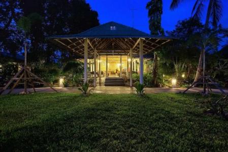 Crystal Bay Yacht Club Beach Resort - 56