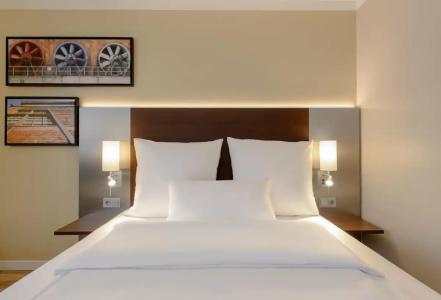 Mercure Duisburg City - 74