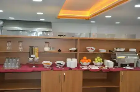 Piyes Otel - 70