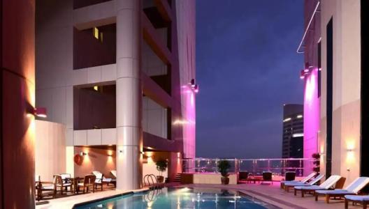 Grand Millennium Dubai - 37