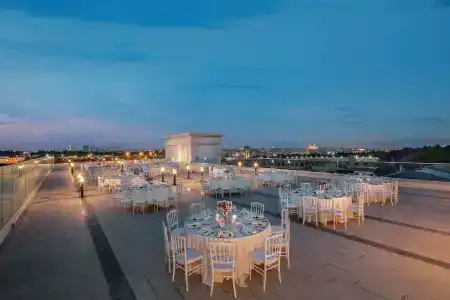 DoubleTree by Hilton Istanbul Topkapi - 5
