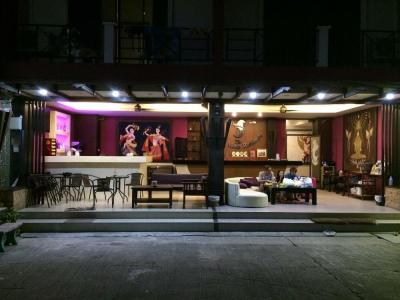 The Little Moon Residence - 8