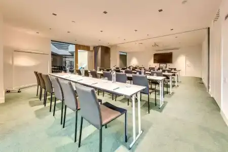 Occidental Diagonal 414 - 22