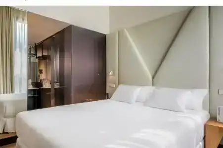 Occidental Diagonal 414 - 27