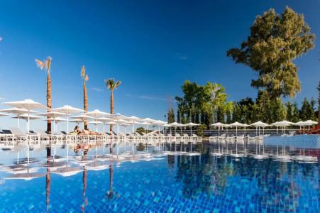 Pomegranate Wellness Spa - 11