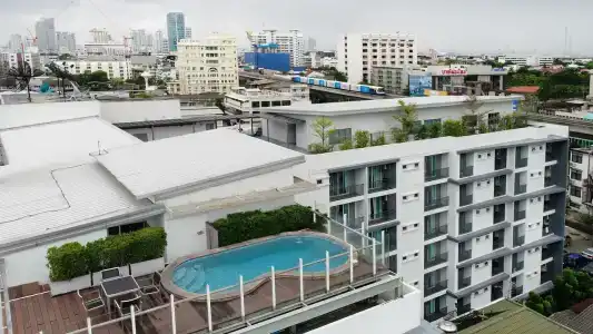 Amber Sukhumvit 85 - 0