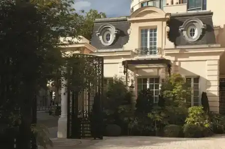 Shangri-La Paris - 16