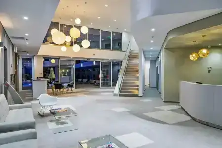 White Olive Premium Laganas - 43