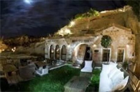 Traveller's Cave - 76