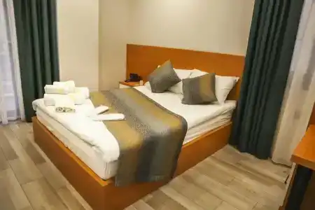 White Golden Suite - 63