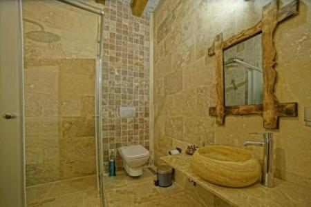 Risus Cave Suites - 63