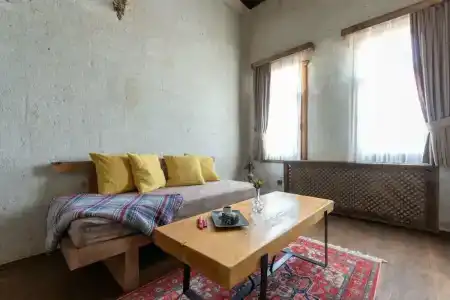 Lemon Cave Suites