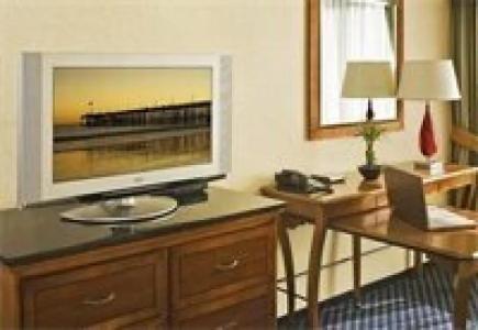 Ventura Beach Marriott - 13