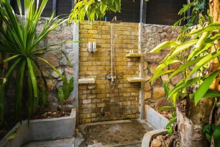 Koh Rong Hill Beach Resort - 10