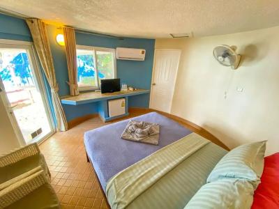 Koh Mak Buri Hut Natural Resort - 68