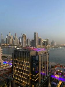 Adagio Premium The Palm