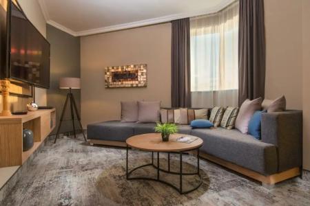 Expo Sofia - Free Arrival shuttle bus - Free Parking - Free Compliments - Free Wi-Fi - 36