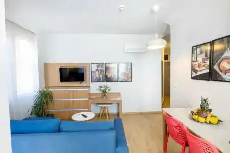 Comfort Suites - 73