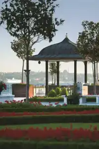 Four Seasons Istanbul at the Bosphorus - 43