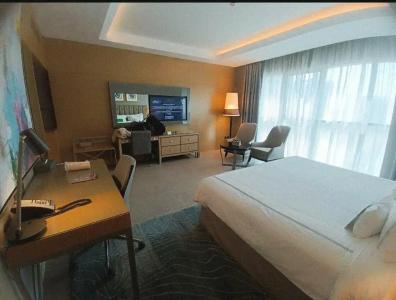 Grand Cosmopolitan - 99