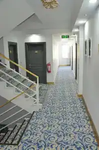 Piyes Otel - 83