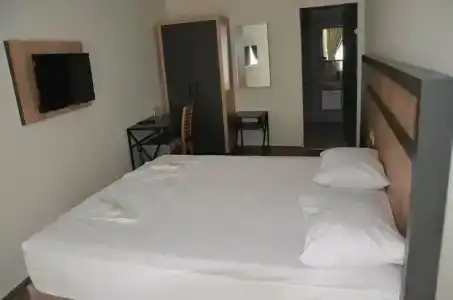 Piyes Otel - 73