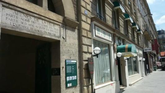 Des Arenes - 41