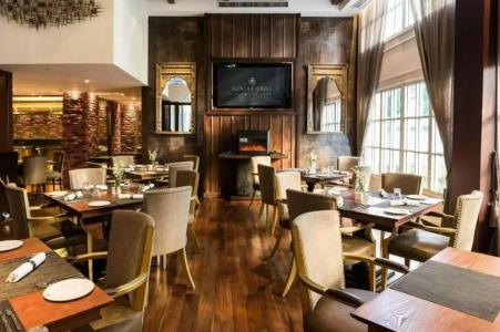 Radisson Suites Bangkok Sukhumvit - SHA Extra Plus - 41