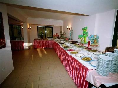 Kleopatra Melissa - 68