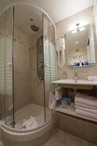 Relais Hôtel du Vieux Paris - 98