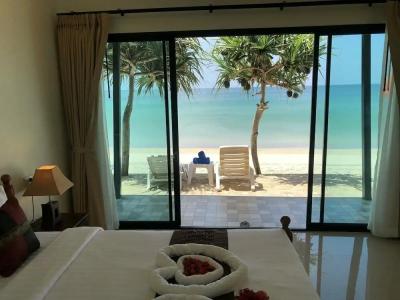 Lanta Seafront Resort - 86