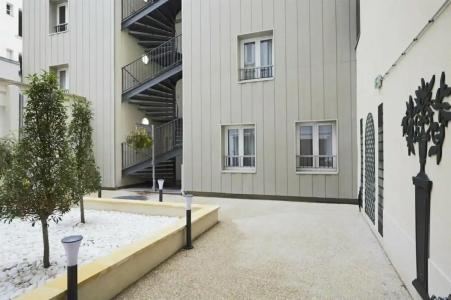 Kyriad Paris 18 - Porte de Clignancourt - Montmartre - 12
