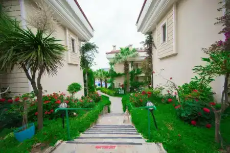 Yel Holiday Resort - 2