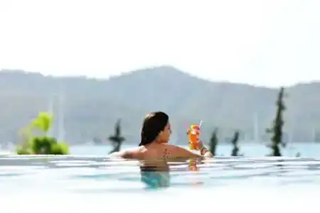 Unique-Boutique Class - Adults Only - 3