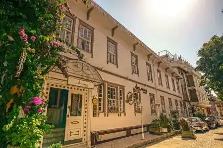 Avicenna Sultanahmet - 1